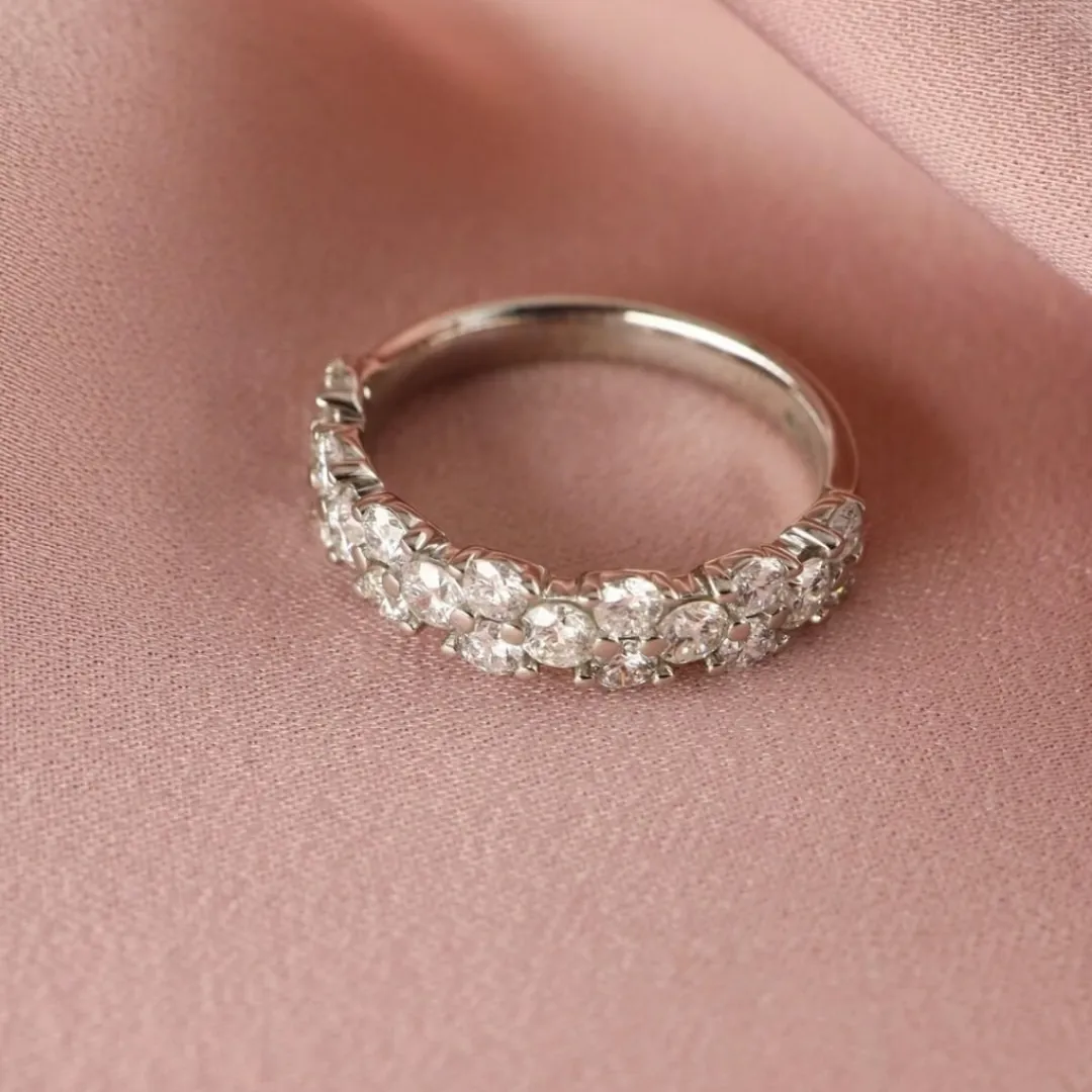 /public/photos/live/Round Moissanite Half Eternity Garland Wedding Band 689 (3).webp